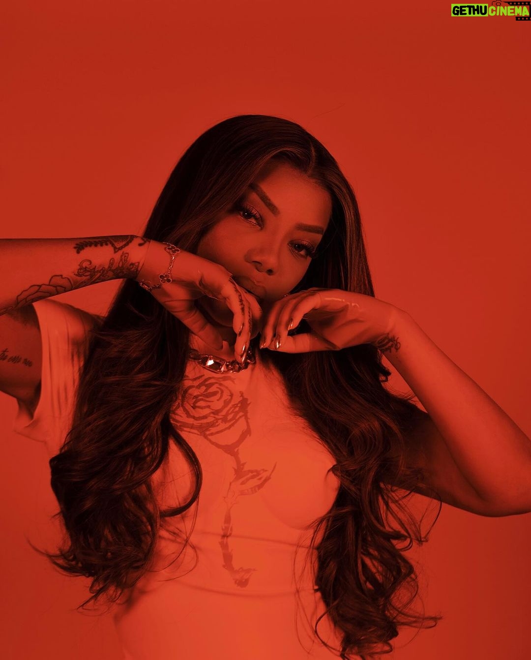 Ludmilla Instagram - diga o feitiço que você jogou em mim ❤️🔥