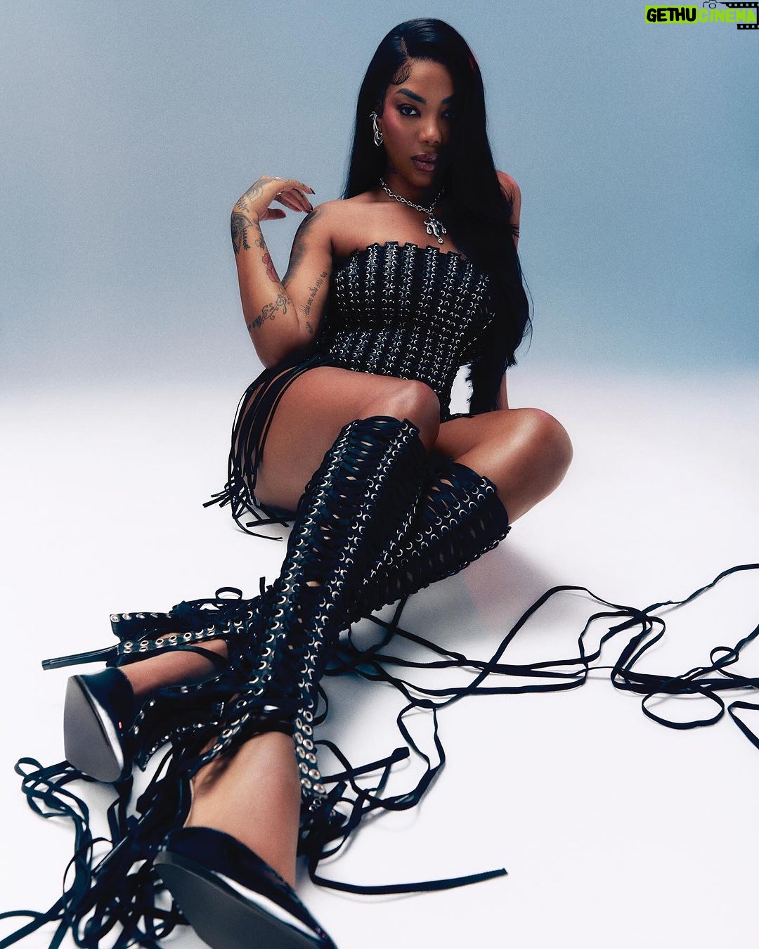 Ludmilla Instagram - Ser vilã é ser joia rara. Me lapidei. @billboardbr