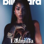 Ludmilla Instagram - De Duque de Caxias para o mundo, a capa de novembro da Billboard Brasil é a rainha do funk, da favela, do pagode e do sold out Ludmilla. Com uma versatilidade e talento incomparáveis, a carioca está pronta para dar voos cada vez mais altos e, em um papo exclusivo, nos contou os próximos passos da carreira, novidades do seu aclamado projeto “Numanice” e reforçou o porquê de ser considerada uma das joias da música brasileira, além de inspiração e sinônimo de resistência. Garanta a sua revista e vem saber todas as novidades dessa força de mulher. #BillboardBrasil #ToNaBill Fotografia: @larissakreili Assistentes de fotografia: @___backer @cfmonteiro Styling: @zazapecego Produção de moda: @omayconfelix Tratamento de imagem: @studiobrunorezende Cabelo: @fellipeparks Maquiagem: @bylucasalmeida Costureira e camareira: Lene Agradecimentos: @oliverequipamentos e @mbgs.cc Diretor de arte: @_artnoc Reportagem: @guilhermelr