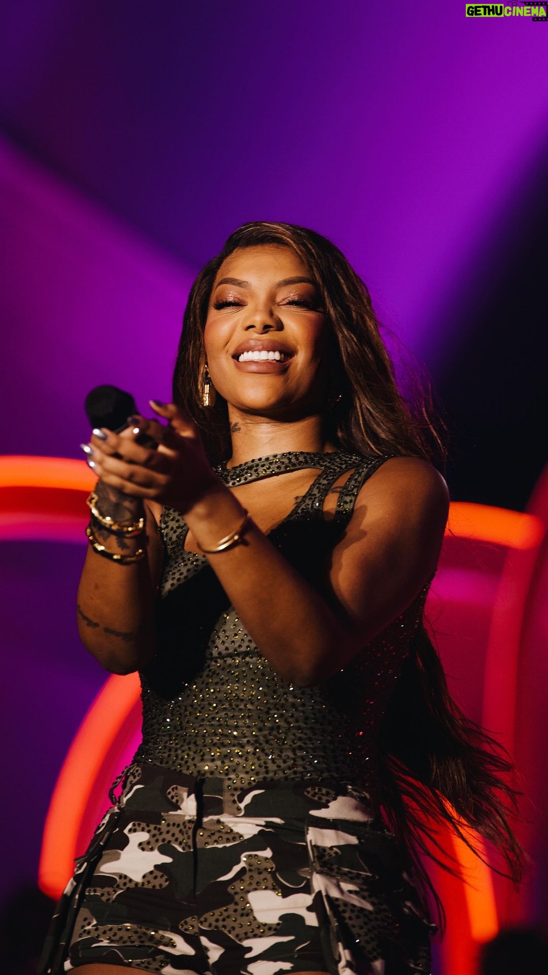 Ludmilla Instagram - Sem condições o que foi esse Numanice em Recife! Sold out, 6h em cima do palco, energia incrível. AMO VOCÊS! Floripa, já vai se preparando que sábado to chegando aí 🔥