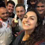 Mário Marra Instagram - Já de volta e ainda com o sorriso no rosto. Trabalhar em coberturas é saber que a prioridade é a cobertura. Corre daqui e corre de lá, mas se diverte muito com a loucura e, especialmente, observa que muita gente está na mesma luta para fazer a máquina girar. É incrível ver o esforço de tanta gente e é um prazer ver que o produto final ficou bem bom. Tempo de agradecer pela oportunidade, pelo comprometimento e companheirismo de todos. Estar em BH me faz lembrar de tudo. Lembrar do início, das opções, dos perrengues e de tanta alegria. Tanta. Foi ótimo. Sempre é. Estádio Independência