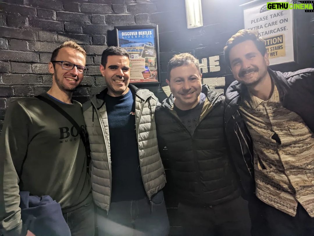 Mário Marra Instagram - Um dia muito legal que já merece a #tbt . Uma honra dividir com os grandes @f_maisonnave , @pauloandradereal e @fredcaldeira um espaço como o @cavernliverpool Ótimos papos e um grande problema: quero mais!
