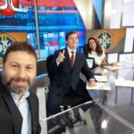 Mário Marra Instagram - Um #tbt que me fez lembrar do tanto que eu ria e nos divertíamos no estúdio. Saudades dos queridos @dudumonsanto e @eujulianaveiga.