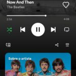 Mário Marra Instagram - Para uma criança que dormia com a mãe cantando @thebeatles hoje é um dia especial. Especial demais. Dia de Now and Then. Estive em Liverpool algumas vezes e ouço Beatles todos os dias. E, claro, tenho tatuagem com Let It Be. Há algum tempo conheci o trabalho do @gilvan_moura_50 e a dedicação, o zelo, o amor que ele coloca em suas explicações me deixaram ainda mais eufórico com o lançamento de Now and Then. E que livro incrível o Gilvan escreveu. Delícia ler "A Liverpool dos Beatles". A música, escrita por John, foi recuperada e gravada com os outros três participando e mexe muito comigo, com minhas lembranças, com minhas saudades. Lindo demais. Pobre @renatabcolombo que vai acabar tendo que me levar para Liverpool em uma nova @internationalbeatleweek . Já aproveito para dar parabéns aos queridos e amados de Recife da @beatlesloungebrazil , que comemoraram os cinco anos. Quero muito ir. Irei.