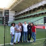 Mário Marra Instagram - Já de volta e ainda com o sorriso no rosto. Trabalhar em coberturas é saber que a prioridade é a cobertura. Corre daqui e corre de lá, mas se diverte muito com a loucura e, especialmente, observa que muita gente está na mesma luta para fazer a máquina girar. É incrível ver o esforço de tanta gente e é um prazer ver que o produto final ficou bem bom. Tempo de agradecer pela oportunidade, pelo comprometimento e companheirismo de todos. Estar em BH me faz lembrar de tudo. Lembrar do início, das opções, dos perrengues e de tanta alegria. Tanta. Foi ótimo. Sempre é. Estádio Independência