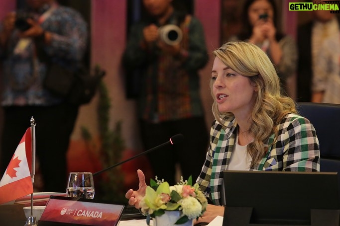 Mélanie Joly Instagram - Canada is a Pacific nation, with a plan to increase our engagement across the Indo-Pacific for the next decade. Showing up as a reliable partner for the region means that we are now one step closer to elevating our relationship with @ASEAN to the level of Strategic Partner. — Le Canada est une nation du Pacifique qui a l'intention d'accroître son engagement dans la région au cours de la prochaine décennie. En nous affichant comme un partenaire fiable, nous nous rapprochons de l'élévation de nos relations avec l'ANASE au rang de partenaire stratégique. Jakarta, Indonesia