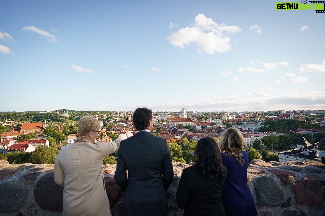 Mélanie Joly Instagram - Merci de nous recevoir, Madame la première ministre Šimonytė. #PlusFortsEnsemble #NousSommesOTAN // Thank you for having us, Prime Minister Šimonytė. #StrongerTogether #WeAreNATO Vilnius, Lithuania