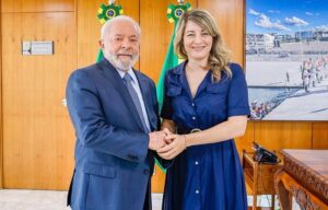 Mélanie Joly Instagram - It was an honour, President @lulaoficial. 
🇨🇦🤝🇧🇷
Ce fut un honneur, Monsieur le Président @lulaoficial.
