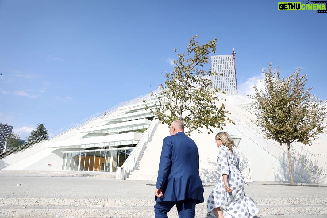 Mélanie Joly Instagram - .@ediramaal, I was so happy to visit you in Tirana this week. Our friendship is strengthened by our joint support for Ukraine, the people of Iran, and for Albania's accession to the EU. Thank you for the warm welcome .@ediramaal, j'étais si heureuse de vous rendre visite à Tirana cette semaine. Notre amitié a été renforcée par notre soutien commun à l'Ukraine et au peuple iranien ainsi que par l'adhésion de l'Albanie à l'UE. Merci pour cet accueil chaleureux.