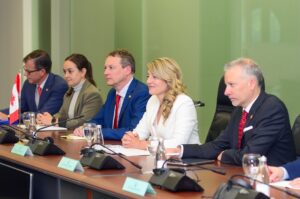 Mélanie Joly Instagram - Thank you to my friend and colleague Minister Osmani for welcoming me to North Macedonia.

Together, we are furthering our support to Ukraine amidst Putin’s invasion while ensuring the stability and security of the West Balkans.
—
Merci à mon ami et collègue Ministre Osmani de m'accueillir en Macédoine du Nord. Ensemble, nous renforçons notre soutien à l'Ukraine face à l'invasion de Poutine tout en assurant la stabilité et la sécurité des Balkans occidentaux.