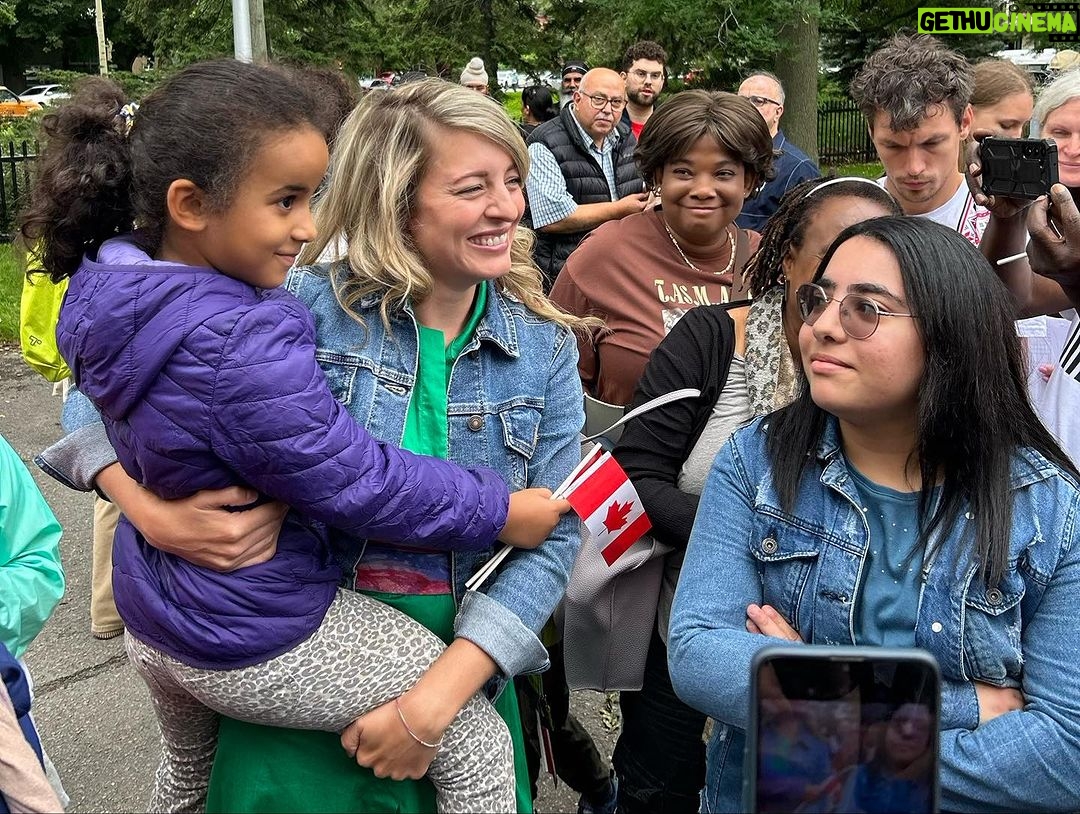 Mélanie Joly Instagram - Un grand merci à tous ceux et celles qui ont bravé la météo pour se joindre à notre Pique-Nique! Votre dévouement et votre enthousiasme ont fait de cette journée une réussite malgré les conditions. Votre soutien est précieux et nous avons hâte de vous retrouver bientôt. A big thank you to all those who braved the weather to join us for our annual picnic! Your dedication and enthusiasm made the day a success, despite the conditions. Your support is invaluable, and we look forward to seeing you again soon. Ahuntsic-Cartierville