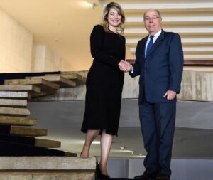 Mélanie Joly Instagram - Very productive visit with Brazilian FM, Mauro Vieira.  Together, we chaired a Strategic Dialogue to not only deepen the 🇨🇦-🇧🇷 partnership, but to advance our work together in support of regional security, democracy and the fight against climate change. 

Avec le ministre brésilien des affaires étrangères, Mauro Vieira. Nous avons présidé un dialogue stratégique visant à approfondir le partenariat 🇨🇦-🇧🇷 et à faire progresser notre collaboration en matière de sécurité, de démocratie et de lutte contre le changement climatique.