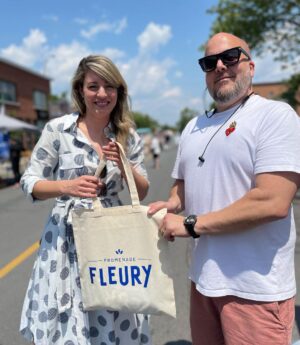 Mélanie Joly Instagram - Quelle merveilleuse journée à la promenade Fleury à Ahuntsic-Cartierville! J'ai été ravie de rencontrer tant de citoyens formidables et de discuter de nos enjeux locaux. Votre passion et votre engagement sont une source d'inspiration. Un grand merci aux commerçants et à l’équipe de bénévoles du Festi Fleury! 🌞 What a wonderful day on the Promenade Fleury in Ahuntsic-Cartierville! I was delighted to meet so many wonderful citizens and discuss local issues. Your passion and commitment are an inspiration. Many thanks to the business owners and the Festi Fleury team of volunteers!