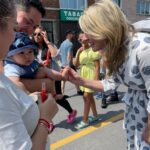 Mélanie Joly Instagram - Quelle merveilleuse journée à la promenade Fleury à Ahuntsic-Cartierville! J'ai été ravie de rencontrer tant de citoyens formidables et de discuter de nos enjeux locaux. Votre passion et votre engagement sont une source d'inspiration. Un grand merci aux commerçants et à l’équipe de bénévoles du Festi Fleury! 🌞 What a wonderful day on the Promenade Fleury in Ahuntsic-Cartierville! I was delighted to meet so many wonderful citizens and discuss local issues. Your passion and commitment are an inspiration. Many thanks to the business owners and the Festi Fleury team of volunteers!