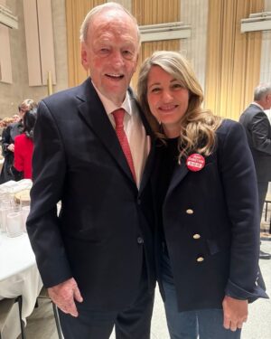 Mélanie Joly Instagram - Last night was an evening well spent celebrating the 90th birthday of the one and only, the Rt Hon. Jean Chrétien. No one tells a story like you do, and Canada is a better place thanks to your commitment to Canada and Canadians. 

Hier soir, nous avons passé une belle soirée célébrant le 90e anniversaire du seul et unique, le très honorable Jean Chrétien. Vous êtes un incroyable conteur d’histoires, et le Canada est un meilleur endroit grâce à votre engagement envers le Canada et les Canadiens.