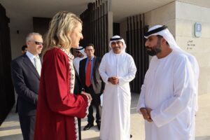 Mélanie Joly Instagram - We are bound by our humanity. 

At the Abrahamic Family House in Abu Dhabi, I had the opportunity to learn and reflect on the importance of building bridges through interfaith dialogue.
—
Nous sommes unis dans notre humanité.

À la Maison de la famille abrahamique d'Abou Dhabi, j'ai eu l'occasion d'apprendre et de réfléchir à l'importance de bâtir des liens par le biais du dialogue interreligieux.