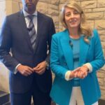 Mélanie Joly Instagram - To address the crisis in Nagorno-Karabakh, Canada is providing $2.5M in humanitarian assistance to the International Committee of the Red Cross. We continue to call on Azerbaijan to end hostilities, protect civilians and allow for the flow of humanitarian aid. Our hearts are with the people of Armenia.⁣ ⁣ //⁣ ⁣ Pour répondre à la crise dans le Haut-Karabakh, le Canada fournit une aide humanitaire de 2,5 millions $ au Comité international de la Croix-Rouge Nous continuons de demander à l’Azerbaïdjan de mettre fin aux hostilités, de protéger les civils et de permettre l’acheminement de l’aide humanitaire. Nous sommes de tout cœur avec le peuple arménien.