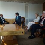 Mélanie Joly Instagram - À l'#AGNU avec @JustinTrudeau, nous discutons de la situation en Haïti avec nos partenaires. Nous travaillons à l'élaboration d'une approche intl. coordonnée de la crise où les solutions dirigées par les Haïtiens sont au premier plan. Le 🇨🇦 continuera à soutenir le peuple haïtien. — Here at #UNGA with @JustinTrudeau, we're discussing the situation in Haiti with our partners. Together, we're working on a coordinated international approach to the crisis where Haitian-led solutions are at the forefront. Canada will continue to stand with the people of Haiti. United Nations Headquarters