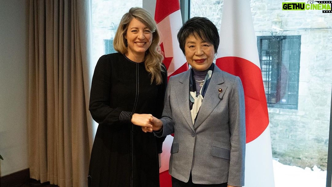 Mélanie Joly Instagram - My Japanese counterpart, Kamikawa Yoko, and I had a productive discussion on how Canada and Japan can strengthen our collaboration to promote peace and stability through the Indo-Pacific region, address international security challenges and foster economic growth in both of our countries. Mon homologue japonais Kamikawa Yoko et moi avons eu une discussion productive sur la façon dont le 🇨🇦 et le 🇯🇵 peuvent travailler ensemble pour promouvoir la paix et la stabilité dans la région indo-pacifique, relever les défis de la sécurité intl. et favoriser la croissance économique dans nos pays.