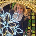 Mélanie Joly Instagram - De retour dans ma circonscription avant les fêtes, c’est toujours un plaisir pour moi de poursuivre la tradition de venir acheter quelques présents chez les commerçants de la rue Fleury à #AhuntsicCartierville. Prenons un moment durant cette période de l’année pour encourager nos entreprises d’ici en achetant local. Back in my riding before the holidays, it’s always a pleasure for me to continue the tradition of buying a few gifts from the merchants on Fleury Street in #AhuntsicCartierville. Let’s take a moment during this time of year to encourage our local businesses by buying local.