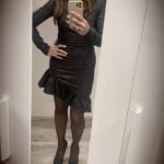 Mónica Cruz Instagram - Pues ya estaría,primer look navideño🎄A ver cuánto tardo en cargarme las medias… Se admiten apuestas . Yo digo 15 min🤪