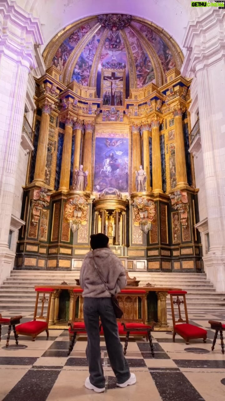 Mónica Cruz Instagram - Os dejo más fotos de mi aventura por cuenca @monasteriodeucles.cultura @turismocastillalamancha @bteamcomunicacion @yslbeauty #enunlugardetuvida