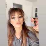 Mónica Cruz Instagram - A por el lunes.. @evaescolanomkp @jesus_pyn 😘 @yslbeauty #yslbeauty #makeuplook
