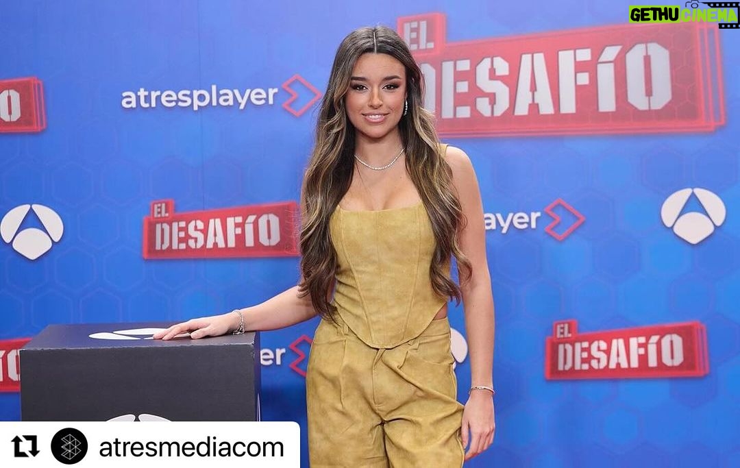 Mónica Cruz Instagram - #Repost @atresmediacom with @use.repost ・・・ 🔥 Hoy hemos presentado la NUEVA TEMPORADA de @eldesafioa3 💥 @pilarrubio, @juandelval y @ssantiagosegura continuarán como jueces del programa en esta cuarta temporada 💥 @adrian_lastra, @chenoa, @martaa_diiaz, @marflores_mar, @mariovaquerizooficial, @monicacruz, @pablocastellano86 y Pepe Navarro forman el casting de concursantes 💥 Este VIERNES a las 22:00 horas, ESTRENO en @antena3com con @robertolealg al frente 📺
