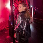 Mónica Sintra Instagram – Segundo programa da segunda temporada de ‘Estrelas ao Sábado’ agora na @rtppt. Juntam-se a nós no maior palco de música popular portuguesa do país? 📺
💇‍♀️ @antoniocortezatelier 
💄 @paulacarmo.makeup 
👗 @muonti_dress_code 
💎 @eugeniocamposjewels