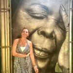 Mónica Sintra Instagram – Por aqui, tudo é música. Tudo está orquestrado de maneira a que possamos sentir o ritmo no corpo. No coração. ❤️ Respira-se gastronomia, clima, as pessoas mas também muita música. Cabo Verde tem um ritmo surpreendente que faz com que cada visita que faça seja única. Diferente. Especial. 🫶🇨🇻
.
.
.
#ShotoniPhone #mónicasintra #cesáriaévora #sodade #caboverde #capeverde #música #music #musictravel #travel #instatravel #igers #igersportugal Praia de Santa Maria