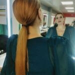 Mónica Sintra Instagram - Mais um sábado, mais uma voltinha no “Estrelas ao Sábado”. A competição regressa hoje e novos candidatos procuram a sua oportunidade para mostrar o seu talento. Vamos lá? É já a seguir na @rtppt. 😘 💇‍♀️ @antoniocortezatelier 💄 @paulacarmo.makeup 👗 @muonti_dress_code 👠 @donavportugal