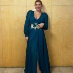 Mónica Sintra Instagram - Mais um sábado, mais uma voltinha no “Estrelas ao Sábado”. A competição regressa hoje e novos candidatos procuram a sua oportunidade para mostrar o seu talento. Vamos lá? É já a seguir na @rtppt. 😘 💇‍♀️ @antoniocortezatelier 💄 @paulacarmo.makeup 👗 @muonti_dress_code 👠 @donavportugal
