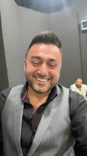 Müşfiq Şahverdiyev Instagram - Emektar Artist Dilare Eliyeva Menim haqqimda dediyi gozel sozler😍😍🥰🥰 @plove_restaurant