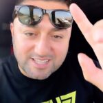 Müşfiq Şahverdiyev Instagram - Siz novbeti partlayishi gozluyun Menden 😉😉💣💣💣💣💣 #qarabagazerbaycandır 😎✊🏽🇦🇿❤️🇹🇷 bu jurnal idi kino qabagdadir😜❤️🇦🇿🇹🇷❤️🇦🇿🇹🇷❤️
