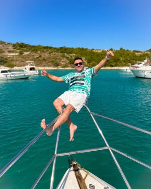 Müşfiq Şahverdiyev Instagram - Dunen dogum gunumu tebrik eden her kese teshekkur edirem ne yaxshiki varsiniz opurem Sizleri🥰🥰😘😘🙏🙏🙏 #relax #travel #çeşme #izmir 🇹🇷🇹🇷