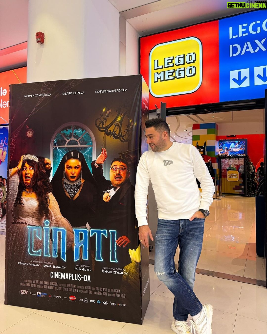 Müşfiq Şahverdiyev Instagram - Bu gun tamashacilarimizla beraber filmi izledik ve keyf aldig🥰🥰🥰🥰😘😘😘😘 @cinemaplusaz Genclik Mall
