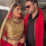 Müşfiq Şahverdiyev Instagram - konsertimizin ilk günü🥹 və ilk səhnəmizin qəhrəmanları☺️ bizə uğurlar @komedixana_official ailəsi❤️🙏