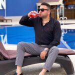 Müşfiq Şahverdiyev Instagram - Harda eylence varsa orda @rio.cocktails var😉👍🏖️🍹 2 yashin mubarek @gold_naftalan_official 😊😘 Naftalan, Azerbaijan