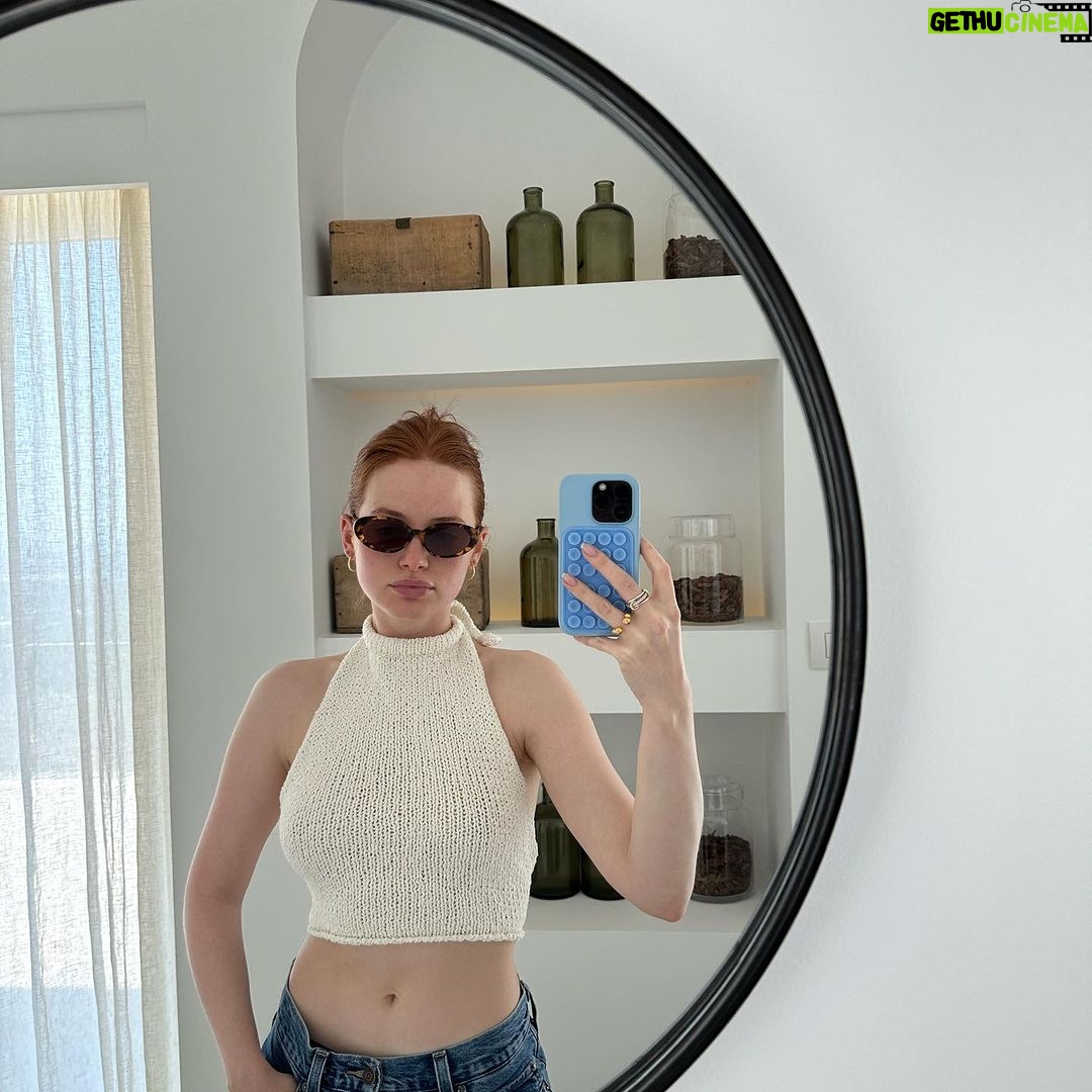 Madelaine Petsch Instagram - summer imy 🥲