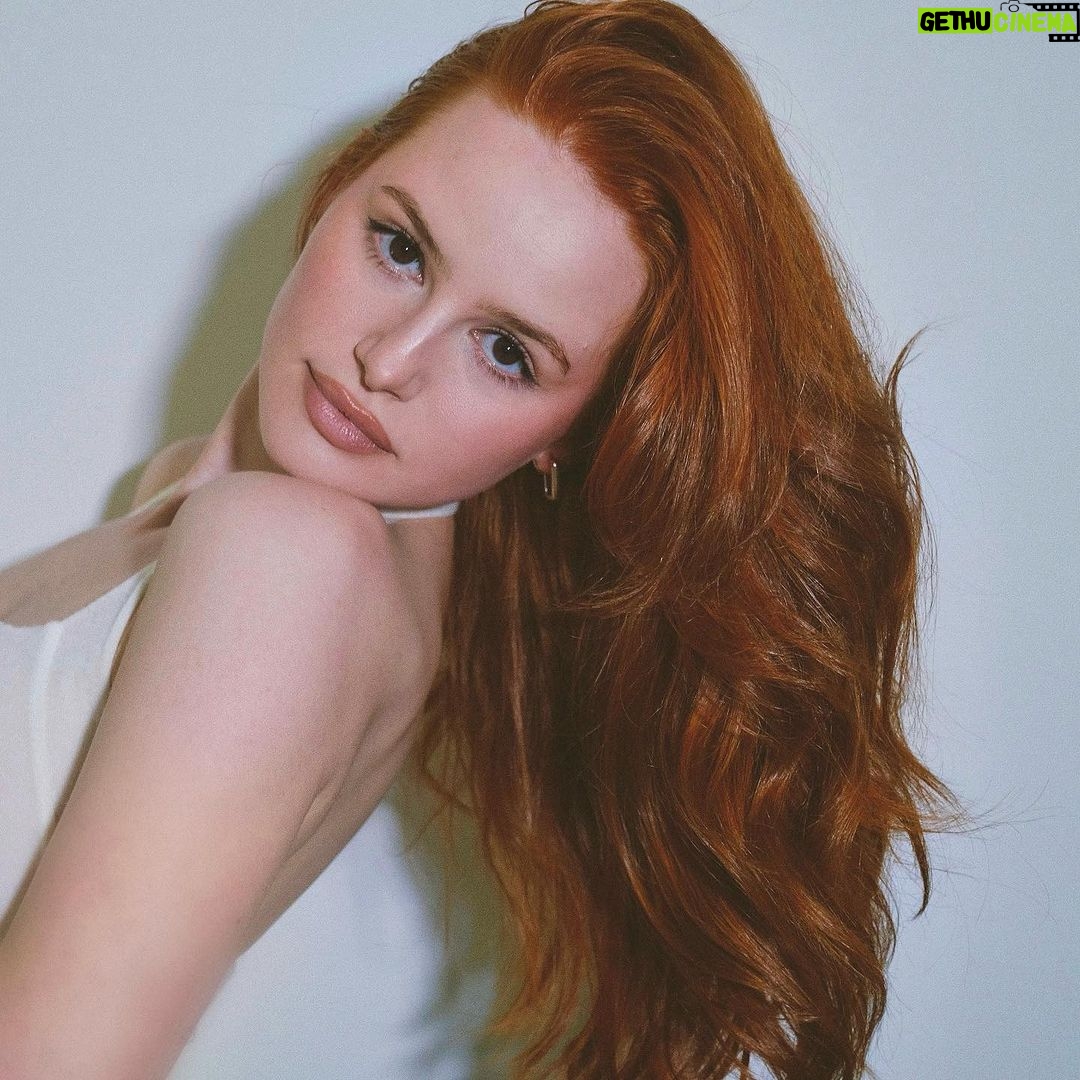 Madelaine Petsch Instagram - happy and healthy hair thanks to @marianilastockholm true soft line 🫧 🤍 #ichoosefriendly