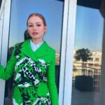 Madelaine Petsch Instagram - je ne sais pas mais j’adore dior