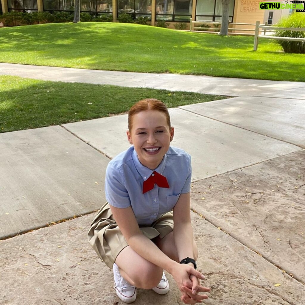 Madelaine Petsch Instagram - !!!! JANE is in theaters today !!!! we all put a lot of blood, sweat and (mostly) tears into it and i’m so excited for it to be out in the world. although you will walk out hating my character Olivia, i hope you enjoy the wild ride that ‘Jane’ is 📱🎓🩸📝📚