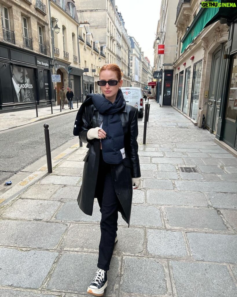 Madelaine Petsch Instagram - swipe to see the girls in paris @balmain
