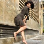 Madhavi Nimkar Instagram - Perfect pose with imperfection 😉❤️ Happy Sunday all 🌼🌼 . . #mypose #photo #instgram 💖💖💖