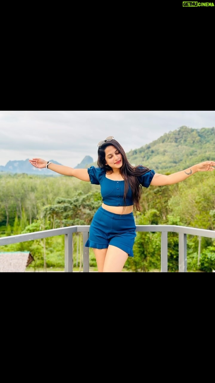 Madhumitha H Instagram - 🥂to this beautiful year!! Indeed a roller coaster ride yet here I am 🧿 Living the best life ✨ Thank u to my family ,friends and well wishers for being with me through this journey ❤️ Loveyouall😘 Ps- the pictures that couldn’t make it to my ig feed!!! #newyear #trendingreels #2023 #endingyear #loveyouall