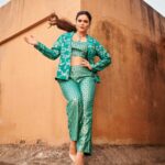 Madhurima Tuli Instagram - Hanging in there 🫶🏼💫 Wearing @janasyaclothing 📸 @mirajverma_photography HMU @celebsmakeupbysejal Managed by @fireflies_mediaworks #indianwear #indowestern #style #modern #love #light #peace