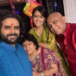 Madhurima Tuli Instagram – Once again Happy Diwali 🪔 🫶🏼✨

#diwali #celebrations #familytime #festival