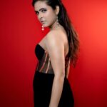 Madhurima Tuli Instagram - Black magic 🪄🖤💫 Stylist @simstyles20 Outfit @manishgharatofficial Earrings @the.fun.company Rings & Bracelet @rubans.in @oakpininpr Heels @londonrag_in HMU @sunny_makeup_artist @@📸 @o_chhayachitrakar PR @shimmerentertainment #black #magic #beauty #gratitude