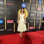 Madhurima Tuli Instagram - What a wonderful opening ceremony of JIO MAMI @mumbaifilmfestival @nmacc.india 🧡🙏🏼🙌🏼 Stylist @simstyles20 Outfit @sans.studio Accessories @the.fun.company Ring & bag @rubans.in @oakpininpr 📸 @o_chhayachitrakar HMU @sunny_makeup_artist PR @shimmerentertainment