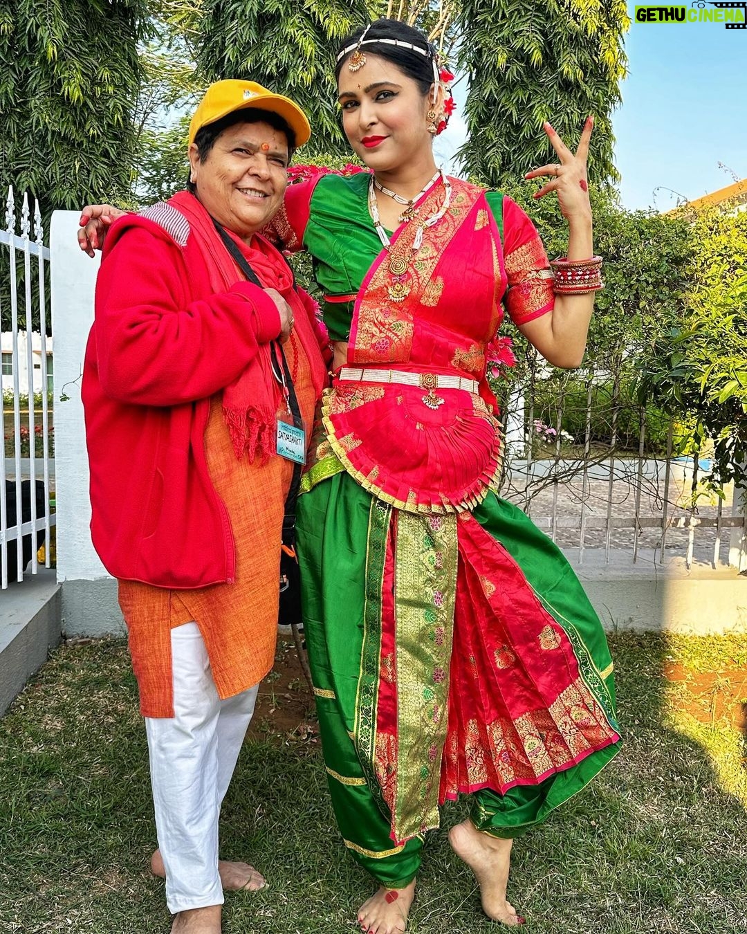 Madhurima Tuli Instagram - Feel truly blessed performing infront of my Guru Swami Niranjan & Swami Satsangi for Swami Satyananda Saraswati’s birth centenary & Yoga Purnima at Rikhiapeet ( Deoghar) Thank you Papa @tulipraveen for giving me this lovely opportunity to perform. Thank you @vijayamountaineer @director_shrikanttuli for supporting me and a big shout out to these 2 lovely ladies on slide 3 who helped me and motivated me. @a_polinar @sayo_artistturnsengineer Thank you #swami Suryaprakash for the hospitality 🙏🏼 And a big Thank you to my choreographer sir for executing it so well. @bariyapraveen Ps - There are no phones allowed in the aashram so couldn’t take a video. But hopefully soon will get and post it #merrychristmas #tandav #dance #passion #love